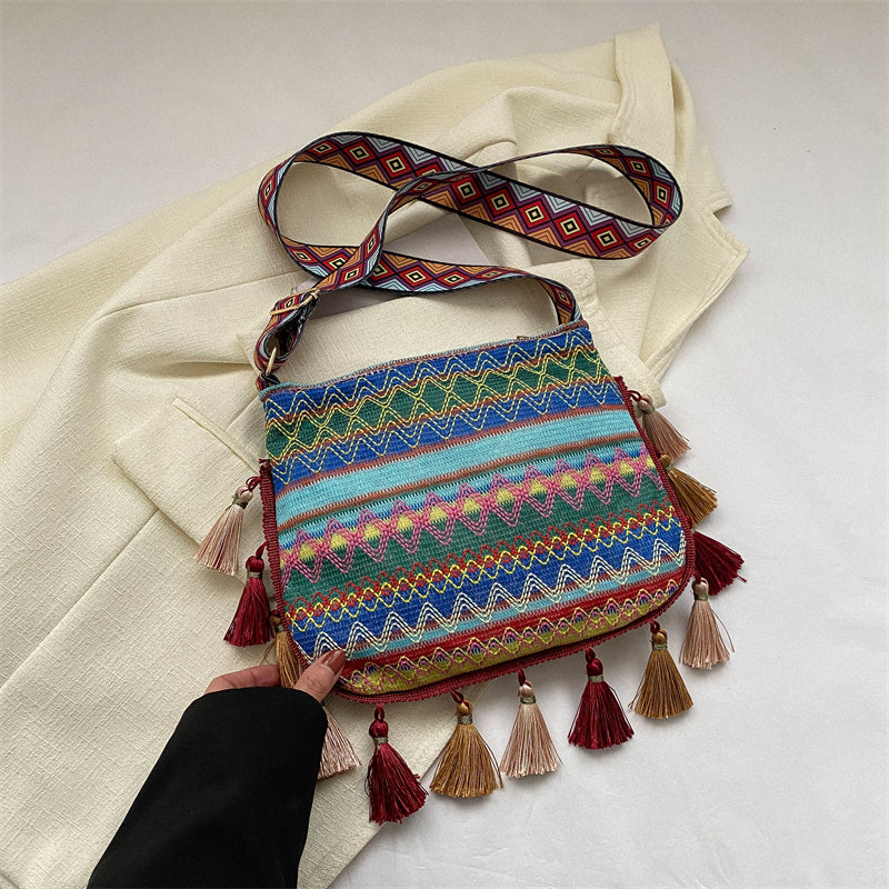 Small Fresh Ethnic Style Crossbody Bag for Women's New Fashion Versatile Wide Shoulder Strap Single Shoulder Bag Tassel Bucket Bag