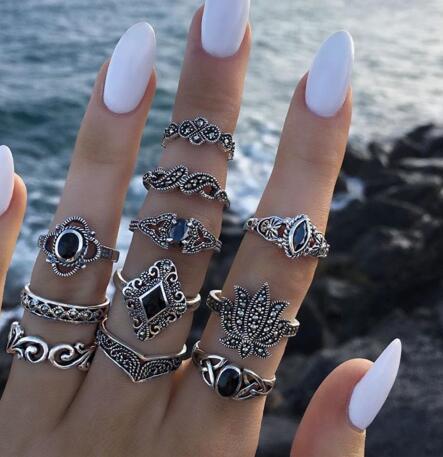 15 Piece Ring Set Personalized Fashion Style Hollow out Lotus Sunflower Geometry Black Gem Set Ring