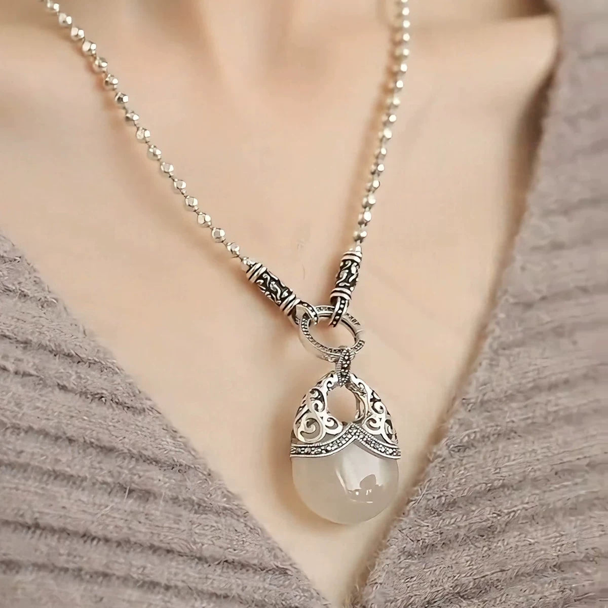 925 Silver Retro New Tang Grass Pattern Money Bag Chalcedony Water Drop Pendant Round Bead Sweater Chain Ethnic Style Women's Necklace
