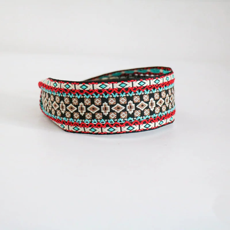 Vintage Ethnic Style Cotton and Linen Embroidery Floral Garland Pattern Fabric Lace Exquisite Headband Bohemian Headdress Head Buckle