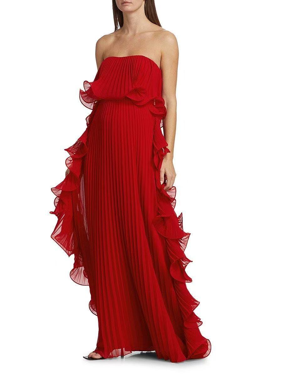 2025 Summer New Pleated Chest-wrapped Big Pendulum Dress