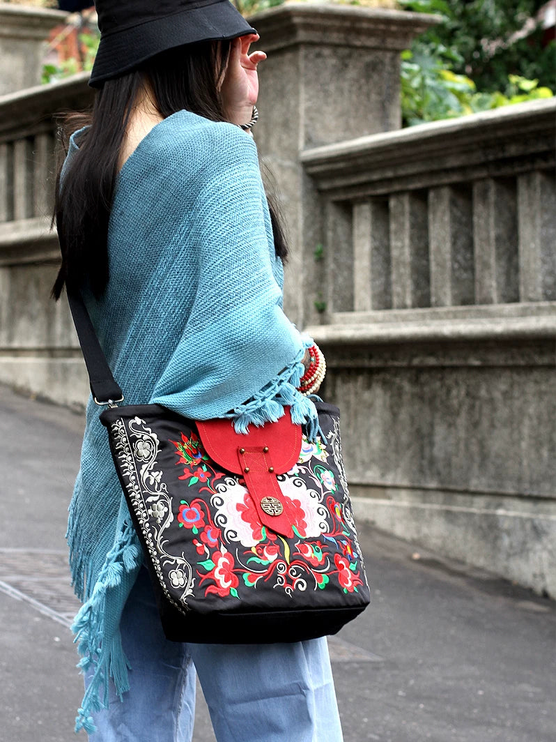 Ethnic Style Embroidery Tibetan Style Retro Canvas Handbag Shoulder Messenger Bag