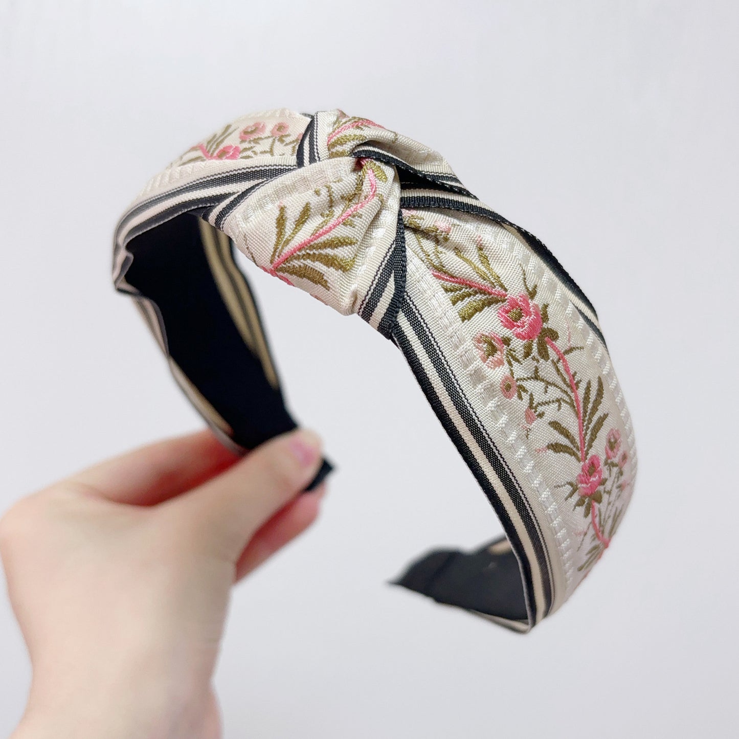 Ethnic Style Embroidery Headband, Retro Hair Accessories, Knotted in The Middle, Wide Edge Headband