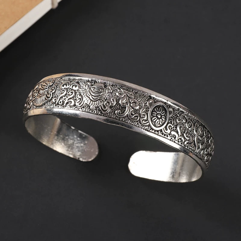 Handmade Miao Silver Old Bracelet Female Ethnic Style Retro Court Chinese Sculpture Ancient Silver Bracelet Personality Exotic Bracelet