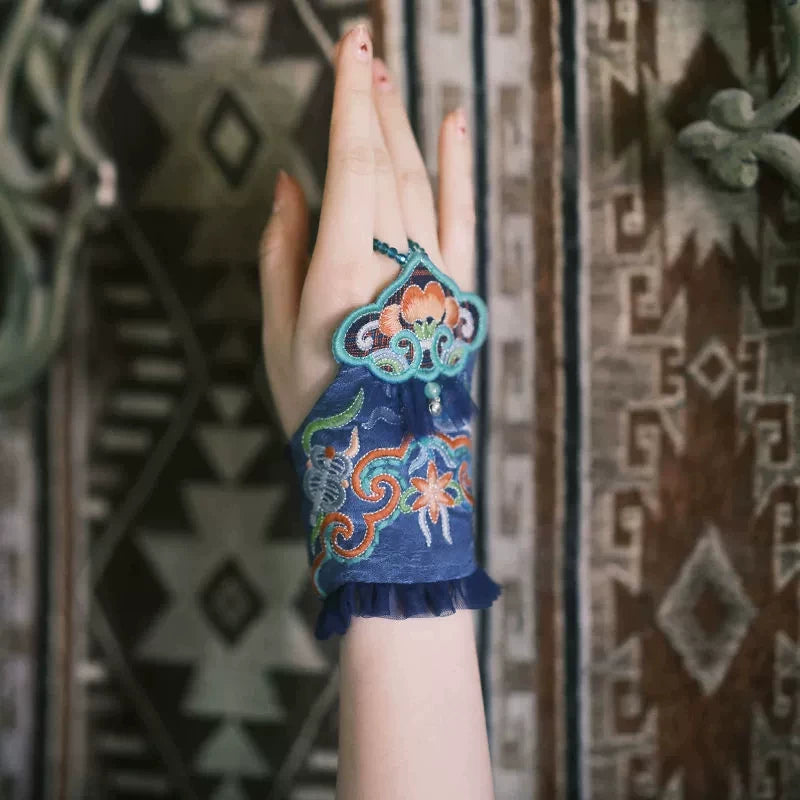 New Ethnic Style Embroidered Flower Wrist Gloves Women's Short Lace Decorative Bell Gloves Wrist Guards
