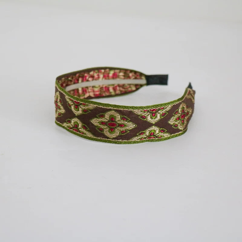 Vintage Ethnic Style Cotton and Linen Embroidery Floral Garland Pattern Fabric Lace Exquisite Headband Bohemian Headdress Head Buckle