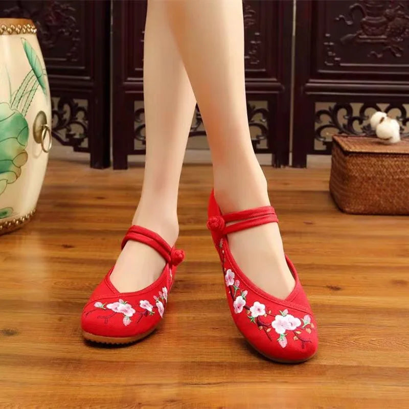 Sapatos Femininas Women Fashion Sweet Light Weight Embroidery Buckle Strap Flat Shoes Lady Casual Dance Shoes Ga296