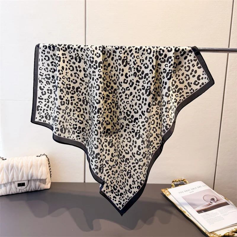 Luxury New Printed Scarves Women's Silk Scarf Spring and Summer Floral Decorations Small Neckties Hairbands Bags Wholesale