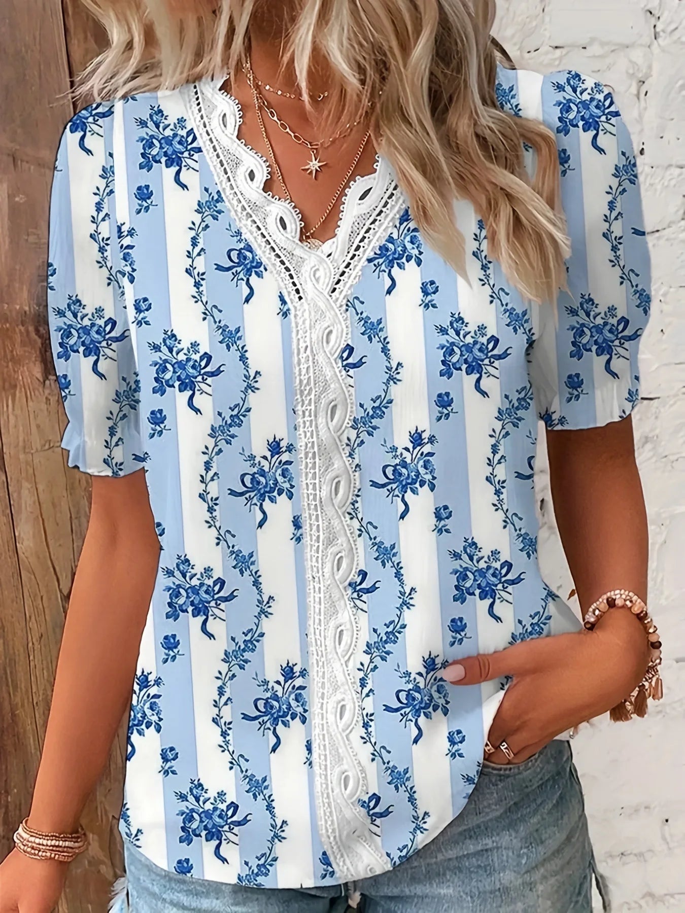 Fashion Casual Vacation Shirt Women Summer V Neck Hollow Out Solid Color Blouse Female Elegant Striped Jacquard Casual Tops