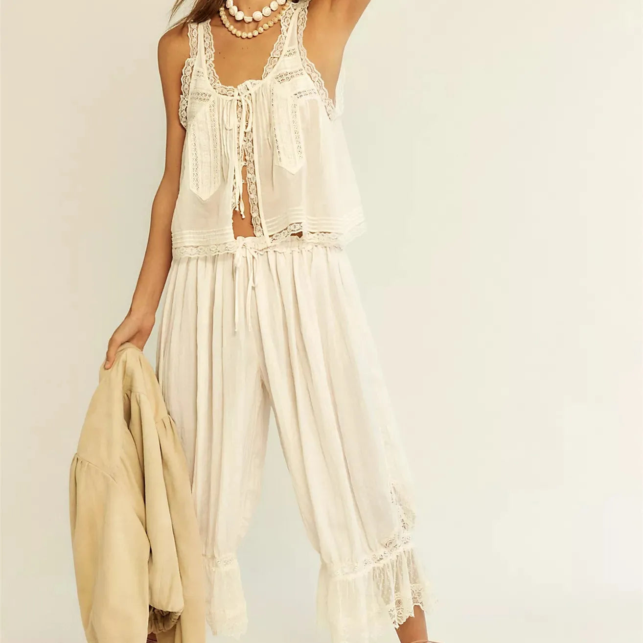 Women's Boho Vintage 2 Piece Pants Outfit Summer Casual Sleeveless Tie Front Lace Trim Tank Tops Drawstring Pants Sets
