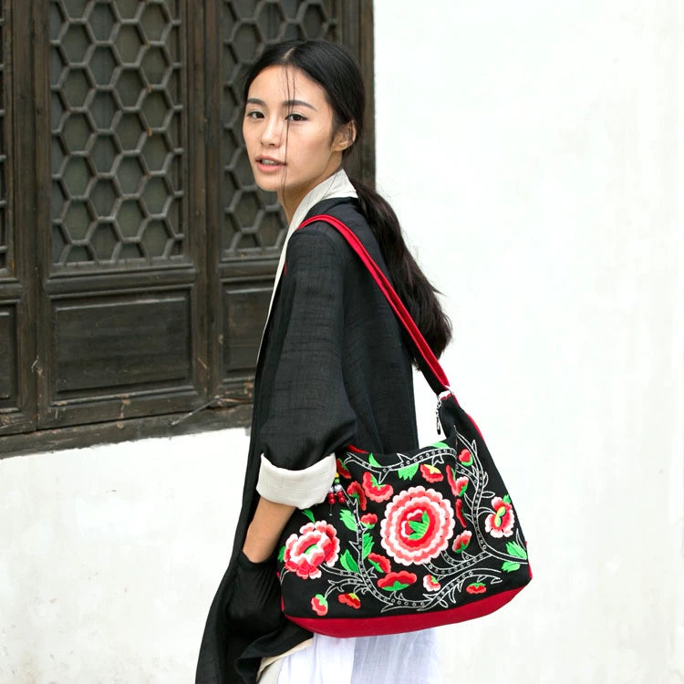 Clearance Single Shoulder Oblique Span Ethnic Minority Characteristics Canvas Embroidery Bag