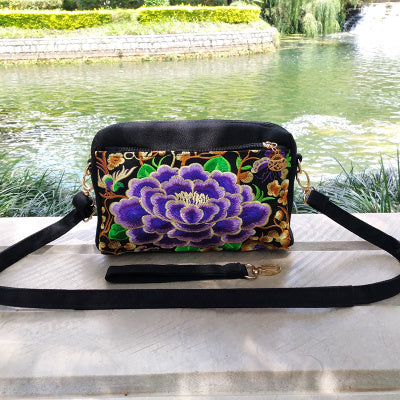 New Handheld Women's Bag Ethnic Style Embroidery Bag Embroidery Canvas Bag Cross Shoulder Bag Handbag