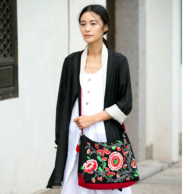 Clearance Single Shoulder Oblique Span Ethnic Minority Characteristics Canvas Embroidery Bag