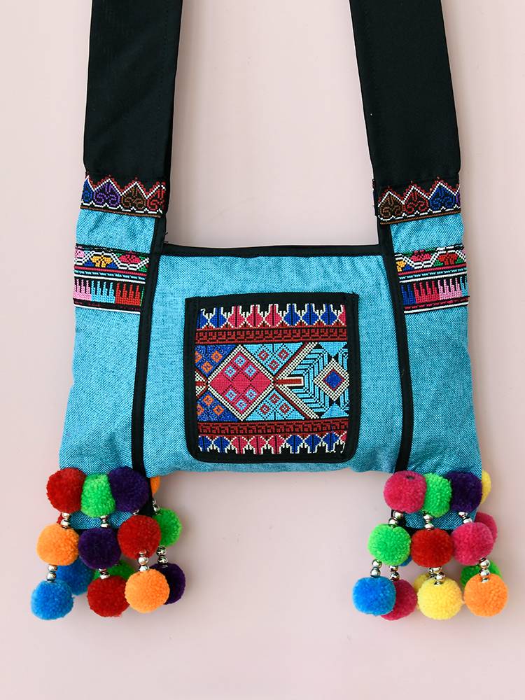 New Wide Shoulder Strap Ethnic Style Embroidered Cloth Bag Single Shoulder Messenger Bag Casual Fringed Bag Small Bag