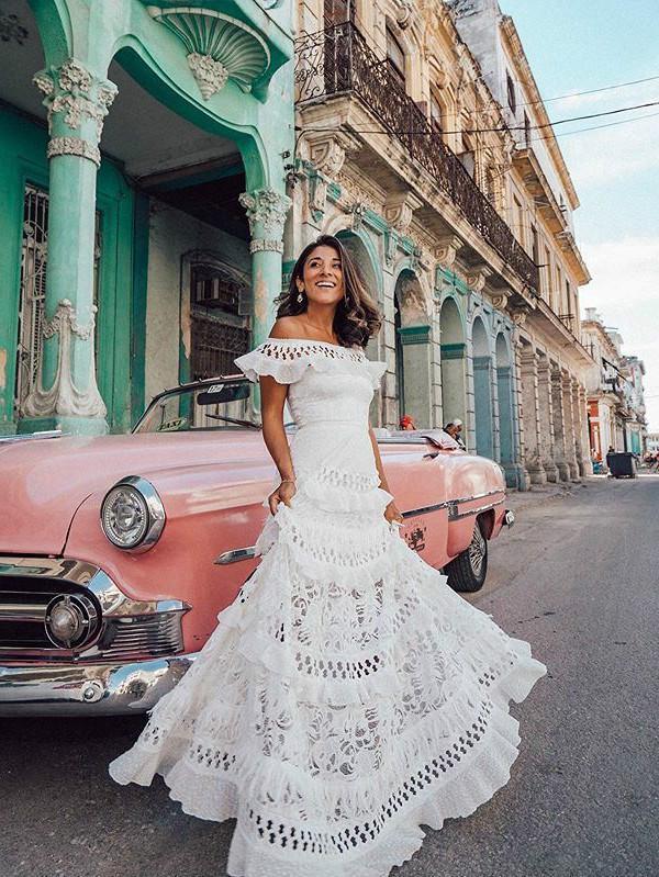 Lotus leaf edge hollowed out lace dress