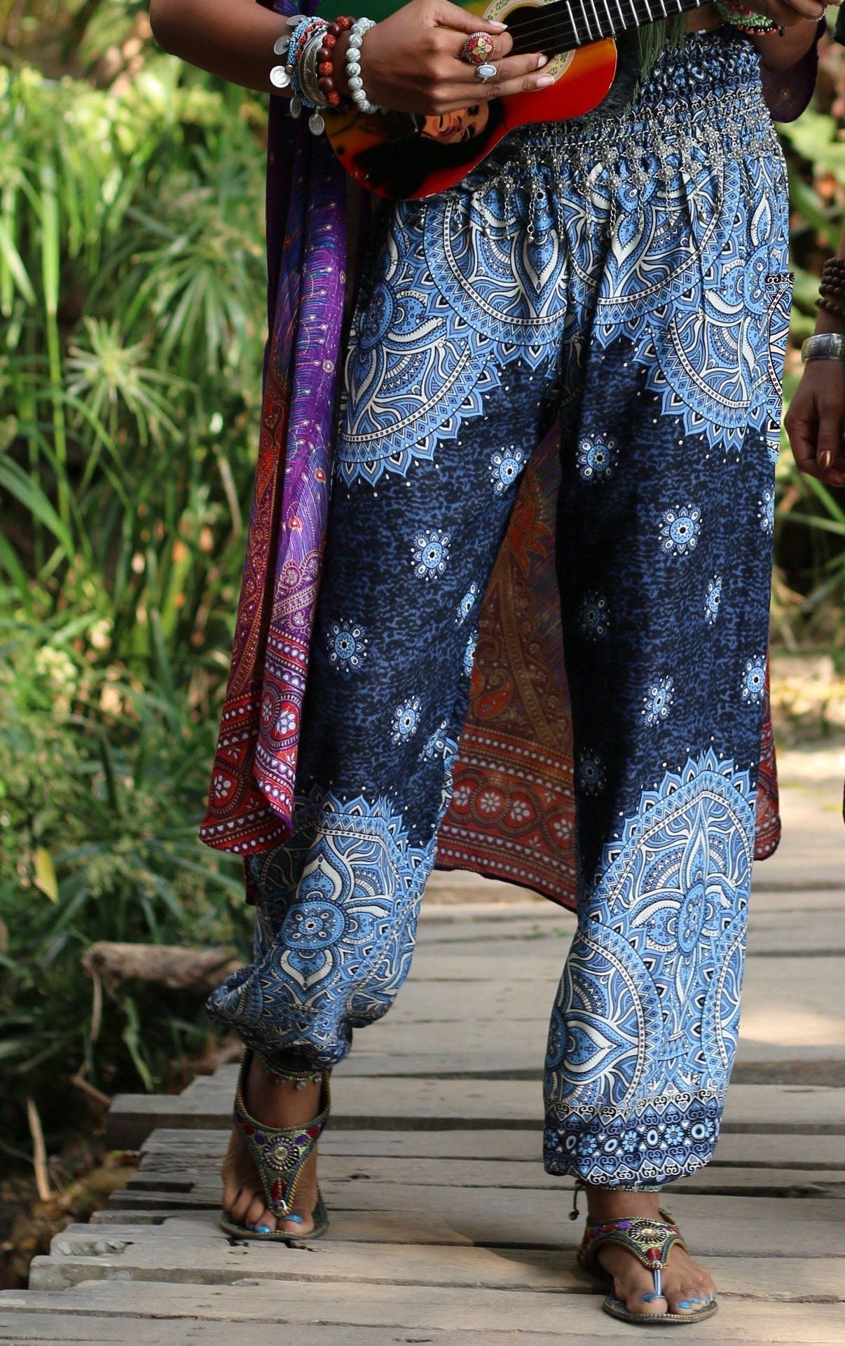 Floral ethnic loose sports and leisure lantern yoga pants