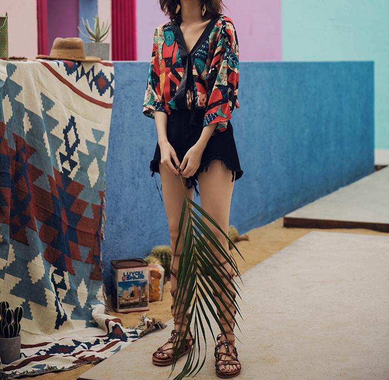 VINTAGE V-NECK HALF-SLEEVE SHIRT