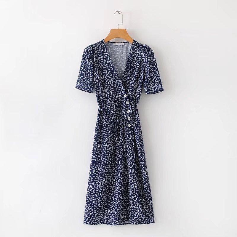 STAR PRINTING V-NECK BUTTON LONG DRESS