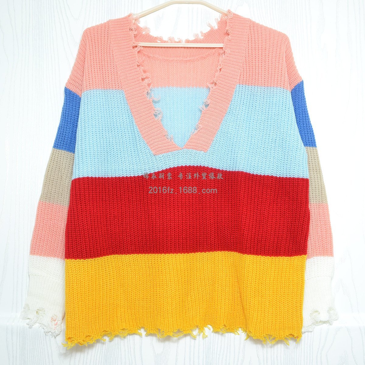 Split knit sweater v-neck knit sweater