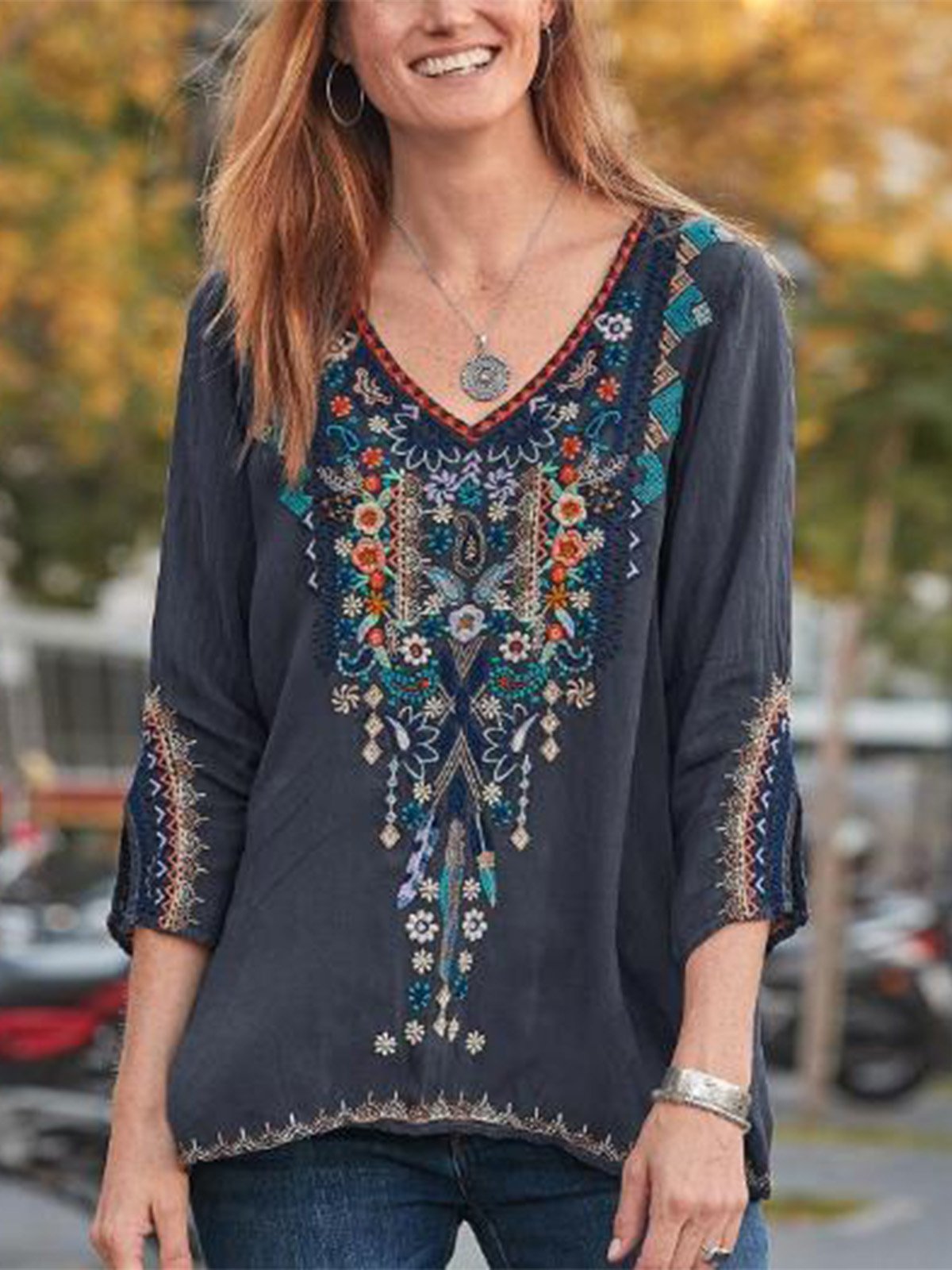 Autumn Embroidered long-sleeved lady's top