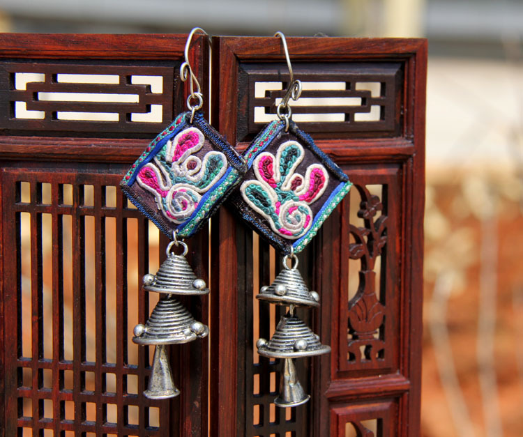 Handmade Embroidered Old Silver Retro National Style Earrings