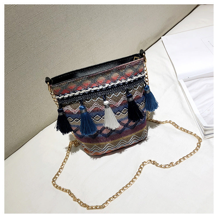 Bohemian New Ethnic Wind Woven Tassel Shoulder Messenger Bag Fashion Beach Straw Bag