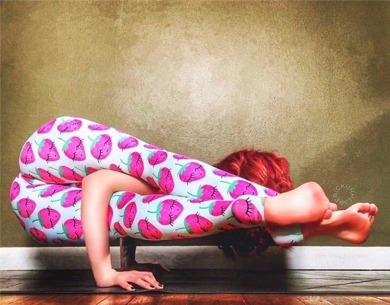 Strawberry Pattern Fresh Yoga Leggings