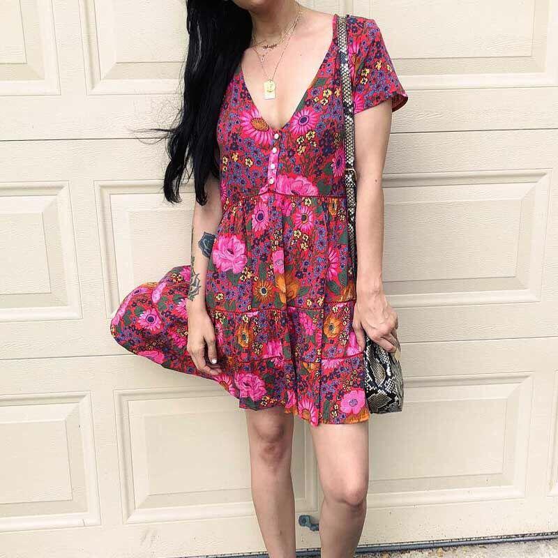 Daisy Print Short Sleeve V-neck Mini Dress