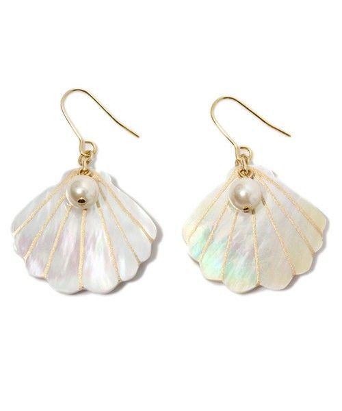 Large Scallop with Pearl Shape Holiday Earrings