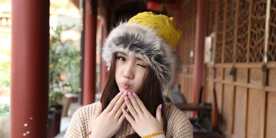 Women Winter Fur Collar Knit Hat Bib