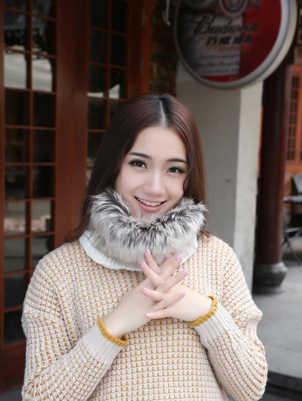 Women Winter Fur Collar Knit Hat Bib