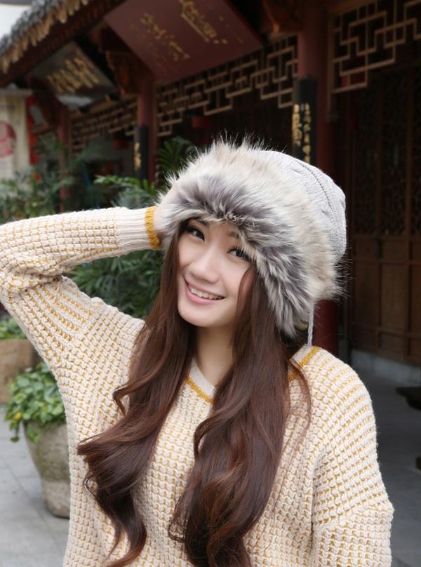 Women Winter Fur Collar Knit Hat Bib