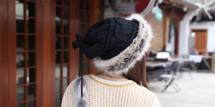 Women Winter Fur Collar Knit Hat Bib