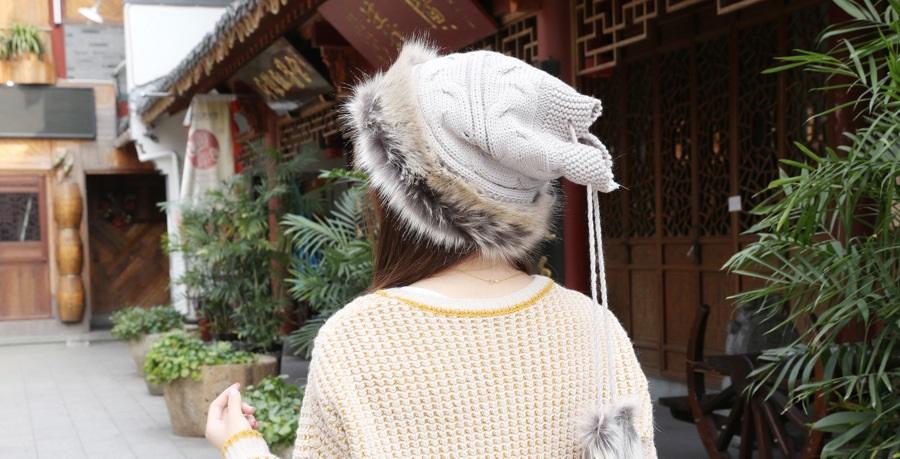 Women Winter Fur Collar Knit Hat Bib