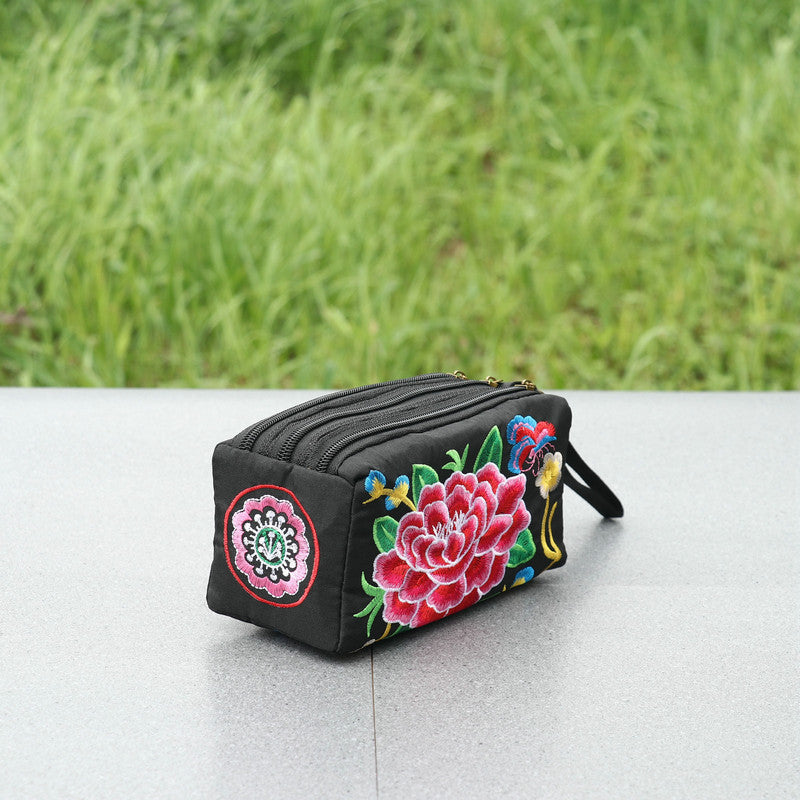 Yunnan ethnic style embroidery three zipper multi function women's change mobile phone bag to store make-up hand bag