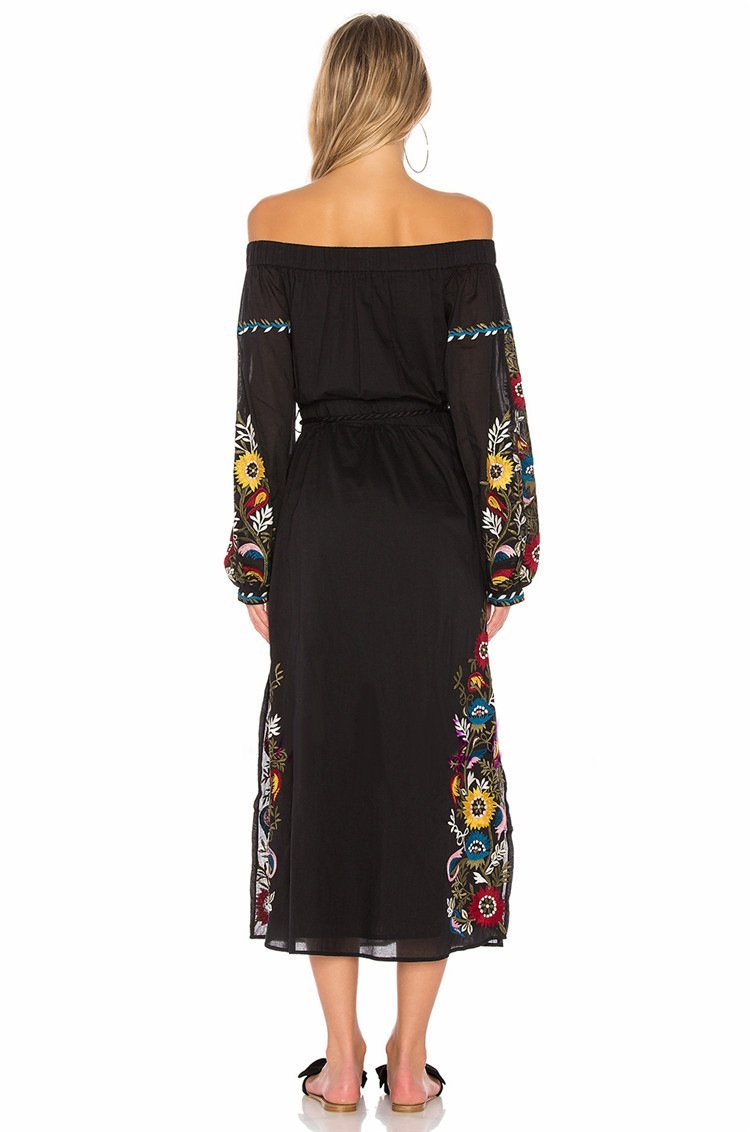 Shoulder-off Bohemian stripes heavy geometric embroidery tassels linen in the long section of the Black dress