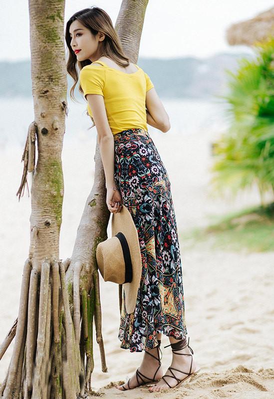 Beautiful Floral-Printed Chiffon Skirt And Solid Color T-Shirt Two-Piece Suits