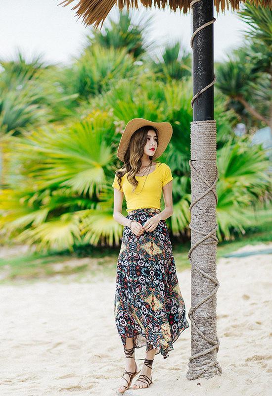 Beautiful Floral-Printed Chiffon Skirt And Solid Color T-Shirt Two-Piece Suits