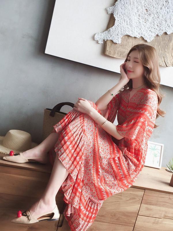 Fashion Floral-Printed Flared Sleeve V-neck Falbala Hemline Maxi Dress