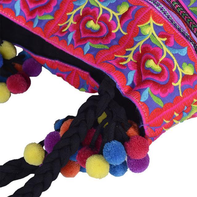 Yunnan Embroidered Bag Fashion Ethnic Bag  Lady Handbag Embroidery Bag