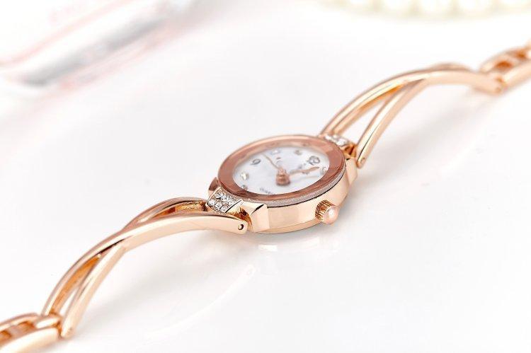 Fashion Girl Bracelet Waterproof Quartz Electronics Watch