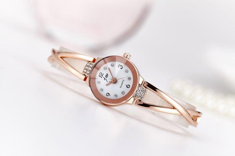 Fashion Girl Bracelet Waterproof Quartz Electronics Watch