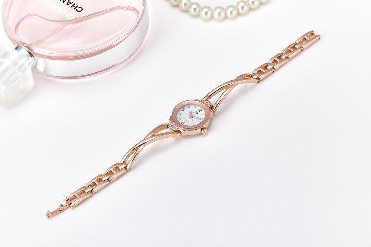 Fashion Girl Bracelet Waterproof Quartz Electronics Watch