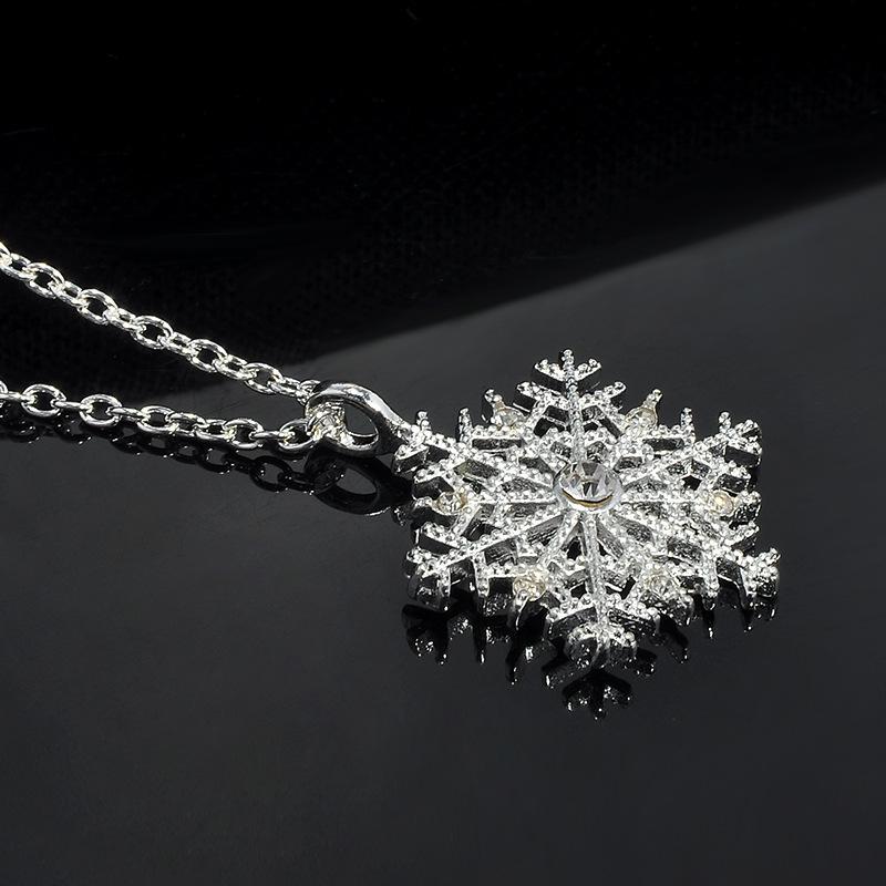 Charms Crystal Snowflake Zircon Christmas Sweater Necklace