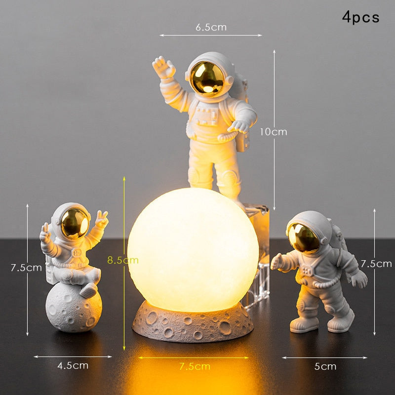 3Pc Astronaut Decor Action Figures and Moon Home Decor Resin Astronaut Statue Room Office Desktop Decoration Presents Boy Gift