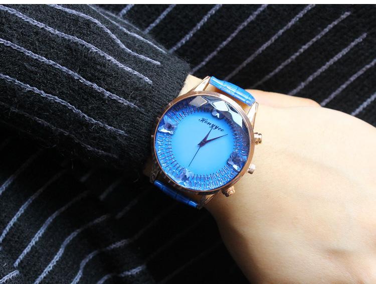 Fashion Women PU Band Butterfly Watch