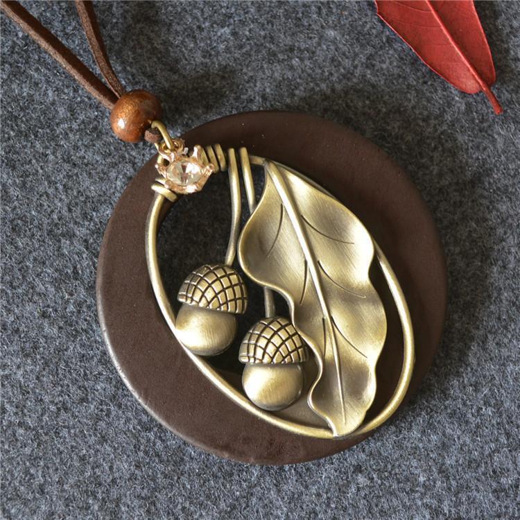 Retro National Wind Alloy Oak Large Leaves Wooden Bright Drill Long Necklace