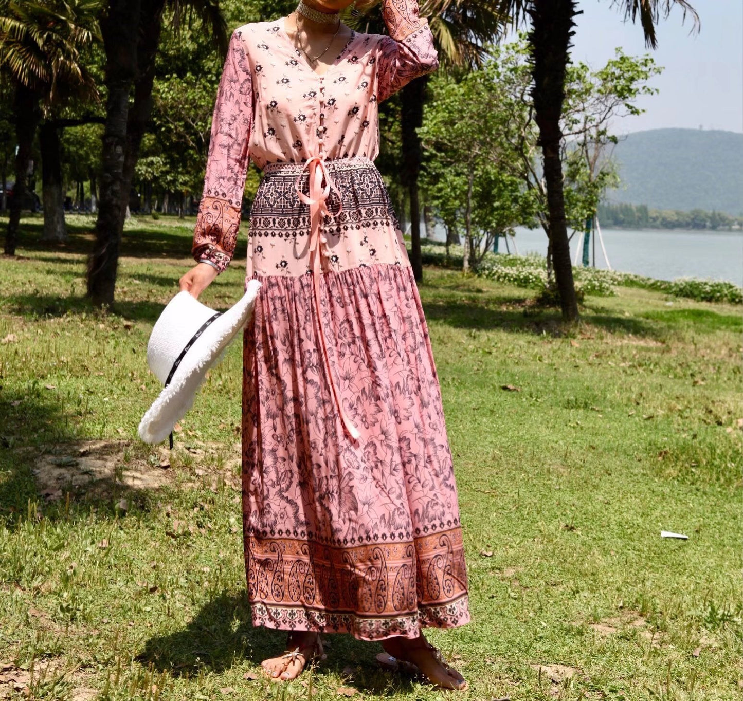 Pink Printed Wavy Ribbon Hollow Big Skirt Holiday Dress