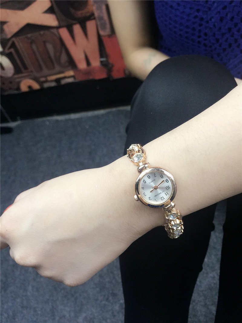 Casual Fashion Bracelet Watch Upscale Hollow Watch