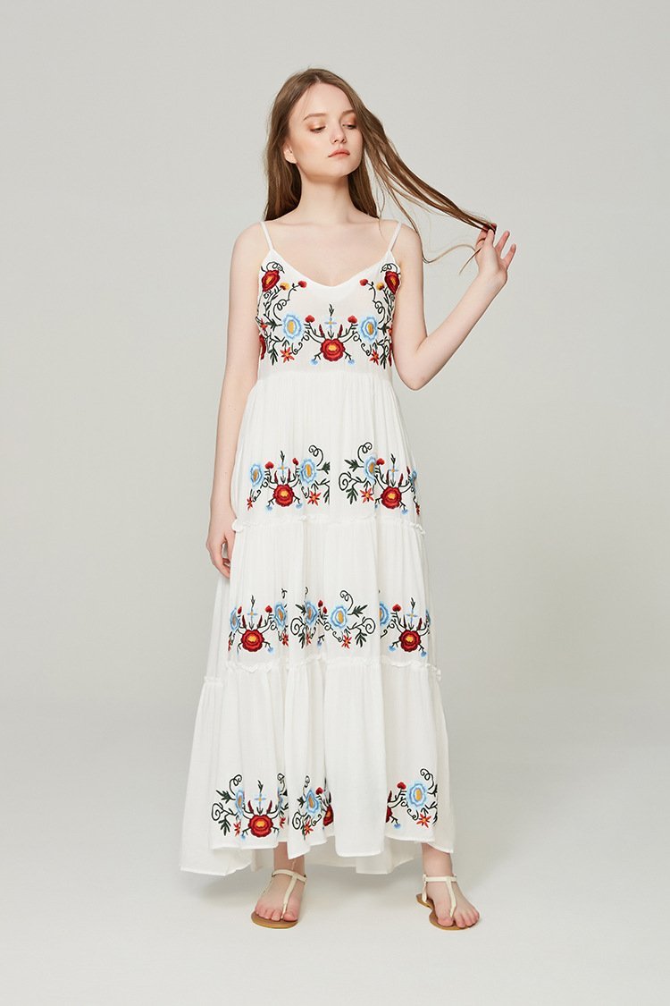 2018 New Spaghetti Strap Floral Embroidered Maxi Dress